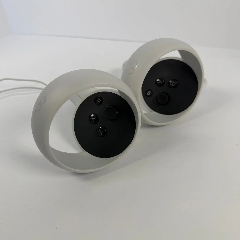 Meta Oculus Quest 2 VR Headset 256GB White Virtual Reality Bundle with Case